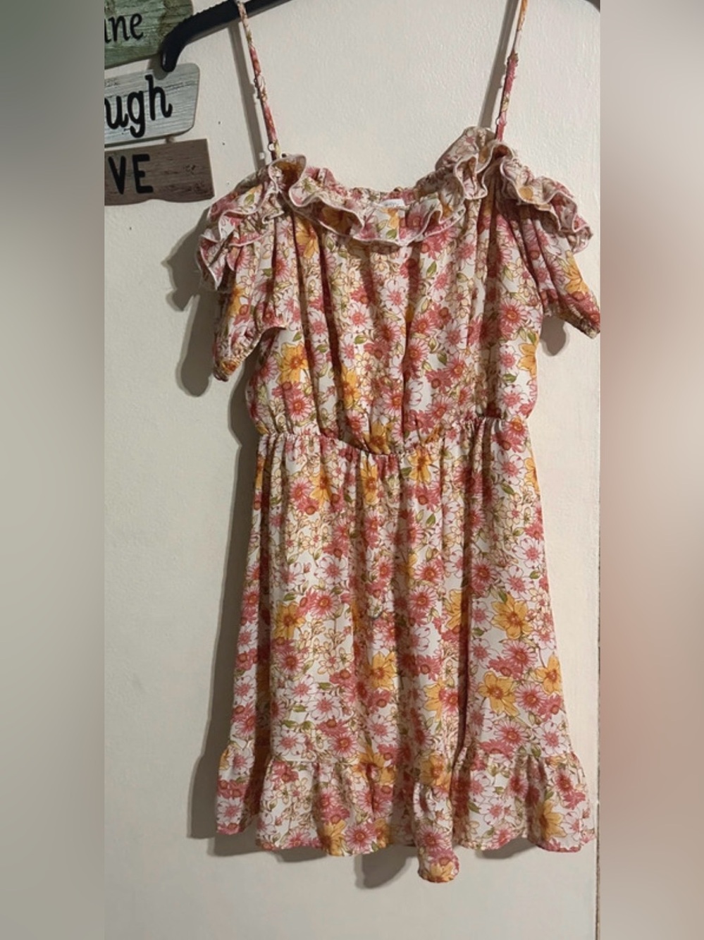 Off shoulder Floral Dress 💗
